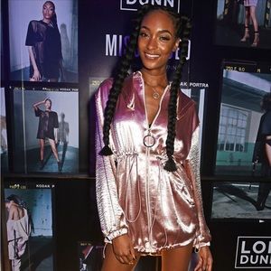 LonDunn x Missguided Silver Hammered Satin Duster Jacket. US size women’s 8-10